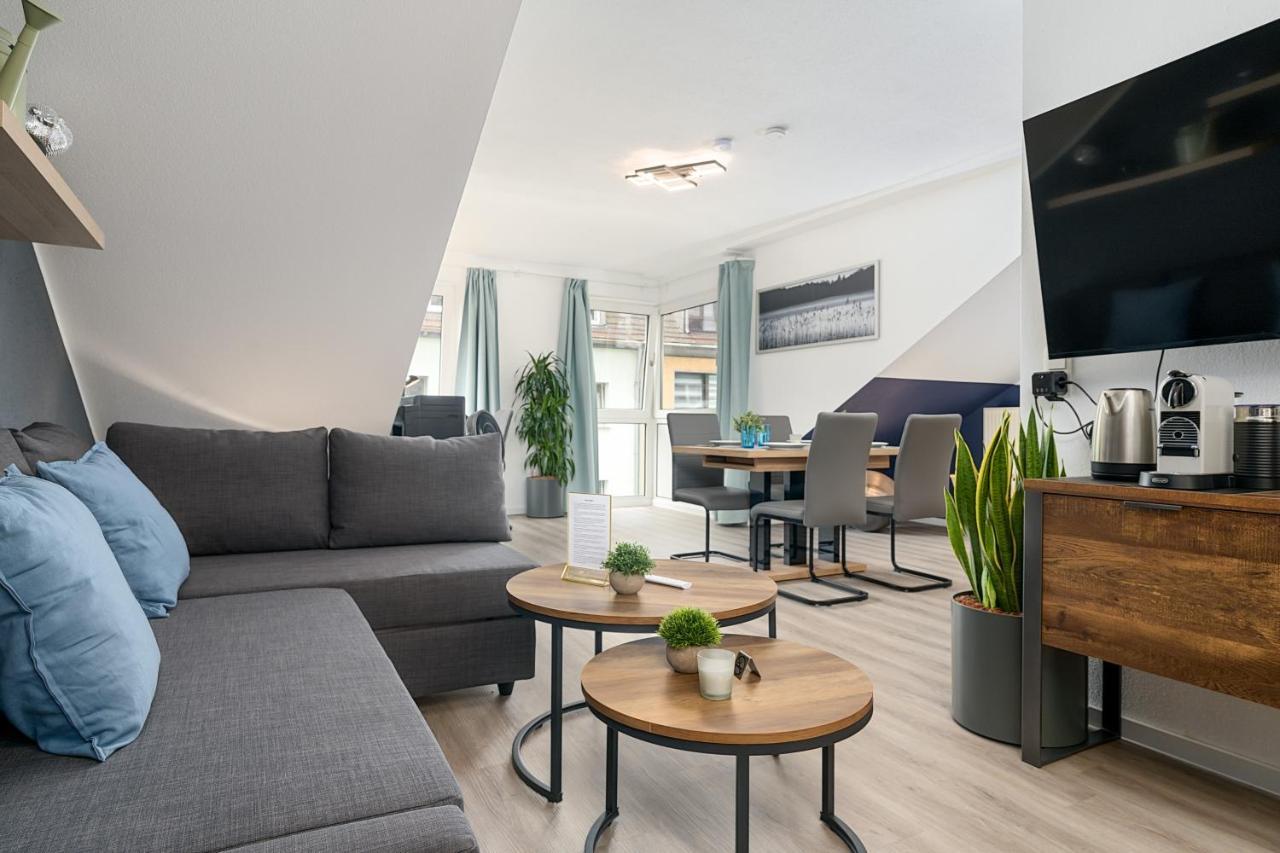 Federnest - Luxus-Studio - Kingsize Boxspringbett - Home-Office Mit Monitor Und Drucker - 11 Min Hbf Duisburg Luaran gambar