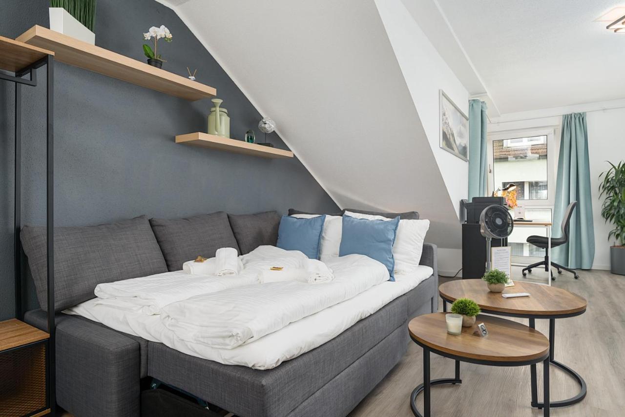 Federnest - Luxus-Studio - Kingsize Boxspringbett - Home-Office Mit Monitor Und Drucker - 11 Min Hbf Duisburg Luaran gambar