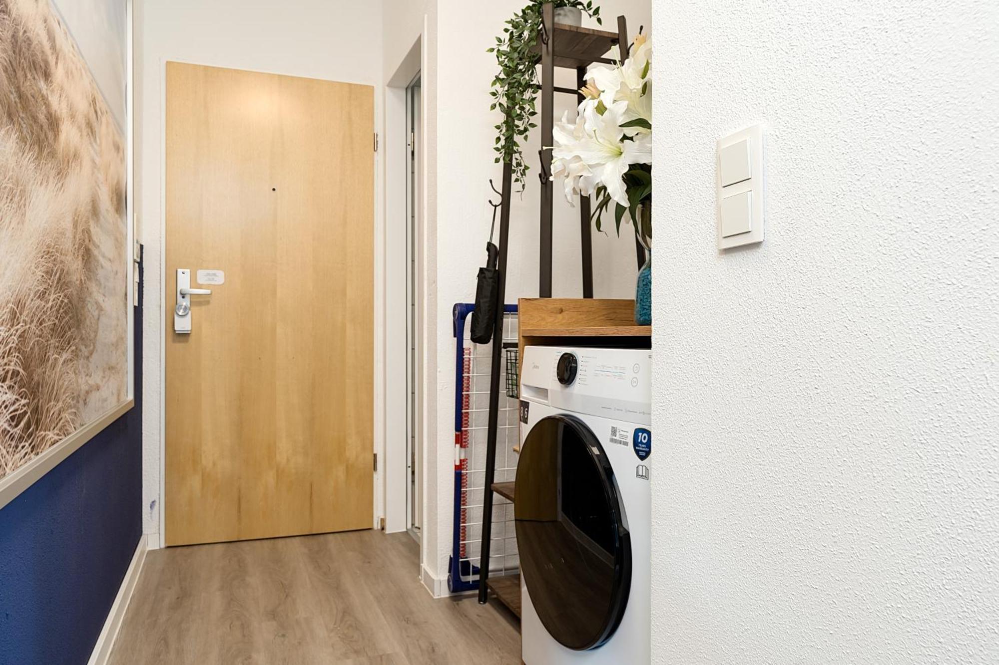 Federnest - Luxus-Studio - Kingsize Boxspringbett - Home-Office Mit Monitor Und Drucker - 11 Min Hbf Duisburg Luaran gambar